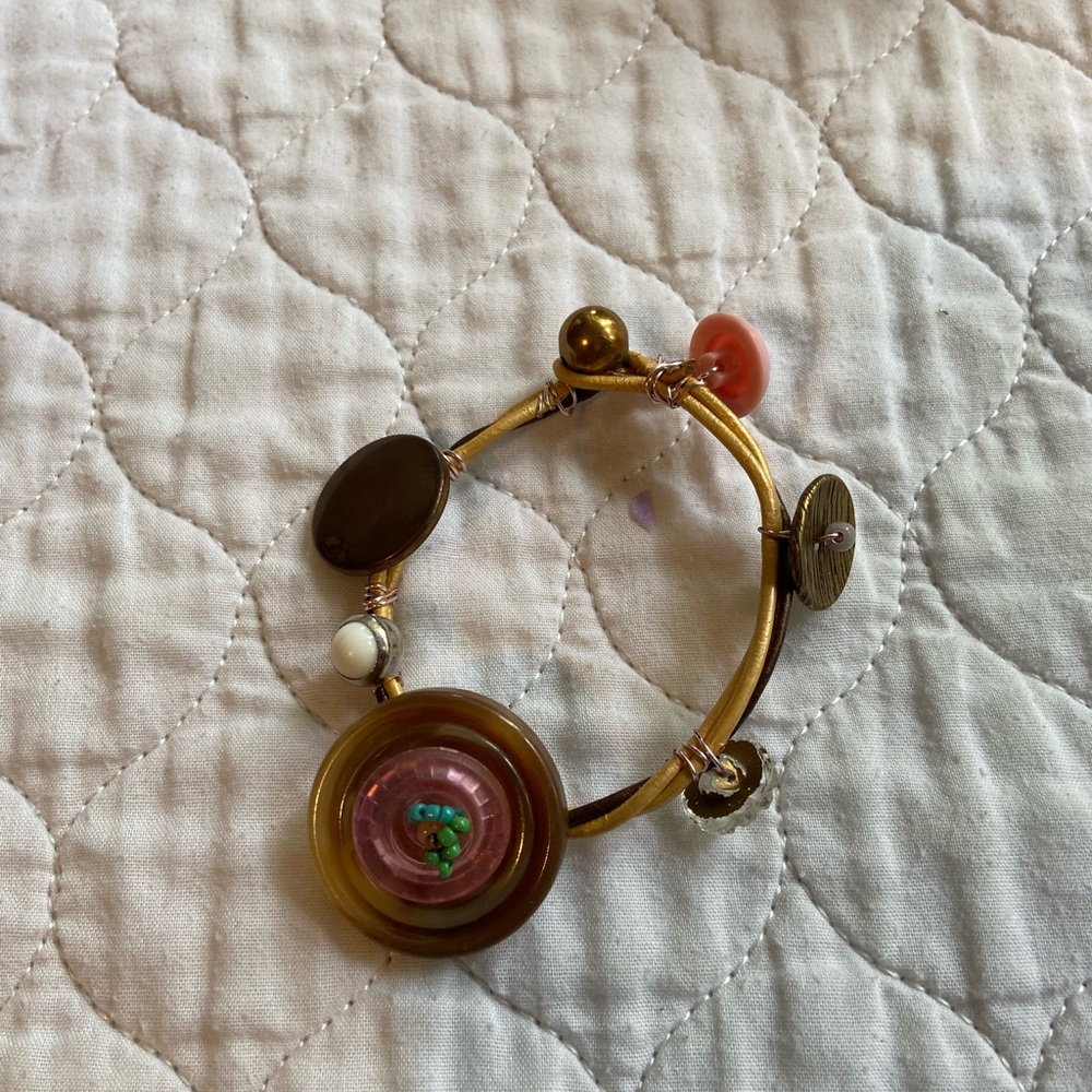 Vintage button bracelet